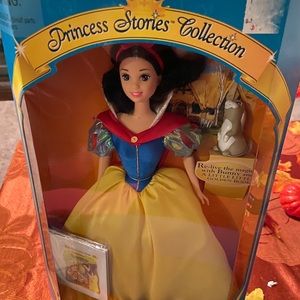 NIB Barbie as Snow White w/bunny & golden book 1997. I have other 2 dolls